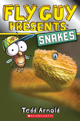 Cover Image for Fly Guy Presents: Snakes (Scholastic Reader, Level 2) -- Tedd Arnold, Paperback